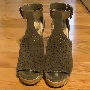 Marc Fisher Hasina perforated suede wedge platform sandals, size 10.